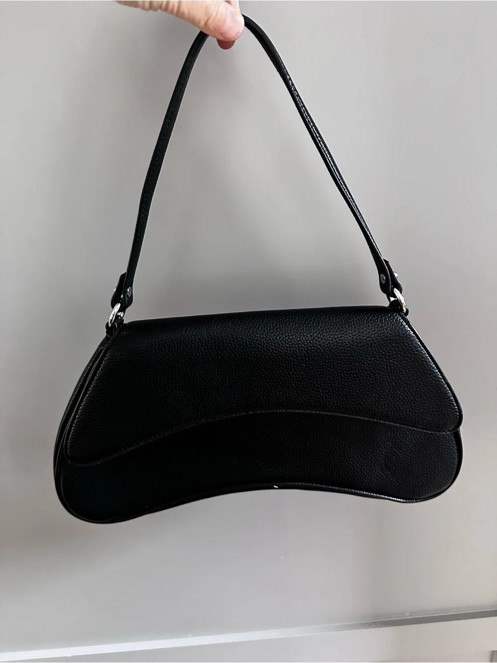 Simon Miller sleek black